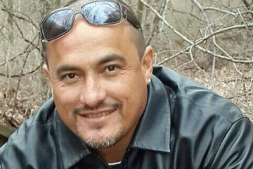 agenten mitch herniquez, agenten vervolgd henriquez, dood henriquez politie geweld