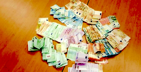 tiener 80.000 euro schiebroek, tiener schiebroek geld, tiener rotterdam geld