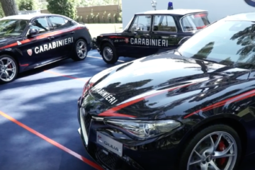 politie italie alfa romeo, carabinieri giulia alfa, politie auto alfa carabinieri