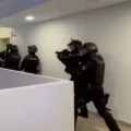 VIDEO: Kopstukken bende gelinkt aan Hells Angels en grote partijen hasj gepakt in Marbella