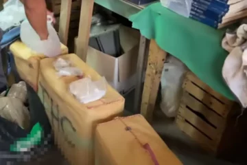 VIDEO: Man met uitkering gepakt met meer dan miljoen euro aan cocaïne en hasj