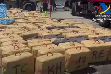 VIDEO: Enorme partij hasj van ruim 6000 kilo in beslag bij oprollen internationale drugsbende