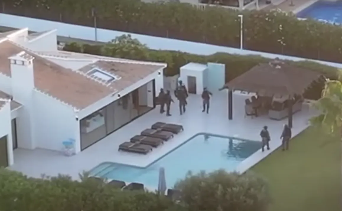 VIDEO: Voortvluchtige Britse drugscrimineel gepakt in villa aan Spaanse Costa
