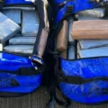 12 miljoen euro aan blokken cocaïne in The North Face tassen onderweg naar Nederland