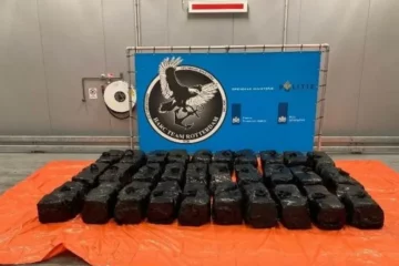 Twee grote partijen cocaïne van ruim 117 miljoen euro gepakt in haven Rotterdam