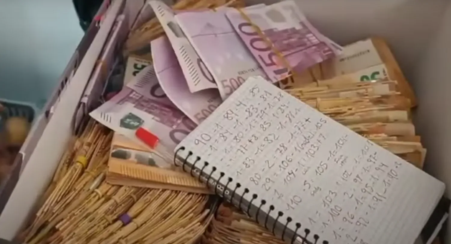 VIDEO: 14 miljoen euro in beslag bij grote operatie witwassen drugsgeld Spaanse criminelen