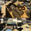 Tonnen euro's aan designerkleding en luxe goederen afgepakt door HARC-team haven Rotterdam