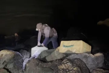VIDEO: Invallen en aanhoudingen voor smokkel 2700 kilo Marokkaanse hasj in speedboten