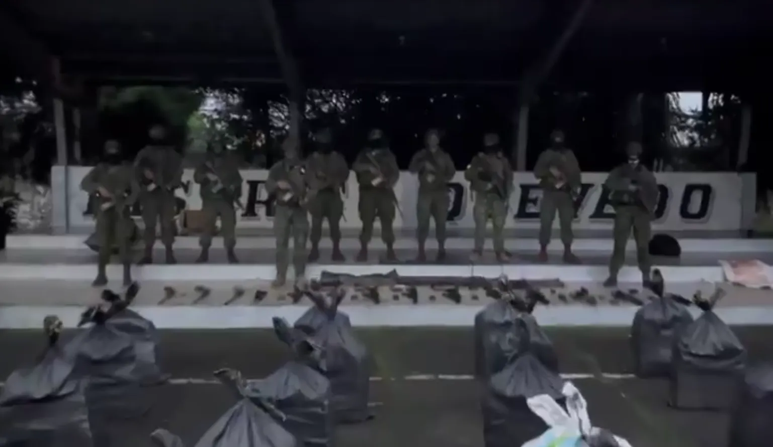 VIDEO: Recordhoeveelheid cocaïne van 22.000 kilogram gepakt bij actie Ecuador