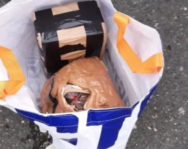 Man bij steekproef net over Duitse grens gepakt met partij heroïne en 18.600 euro cash
