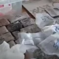 VIDEO: Nederlands echtpaar in Spanje gepakt voor grootschalige handel snoepjes met wiet (THC)