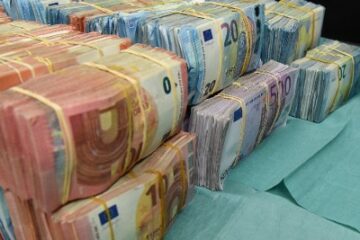 2,1 miljoen verborgen ruimte, witwassen geld rotterdam