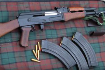 nijkerk inbraak vuurwapens ak47 m16