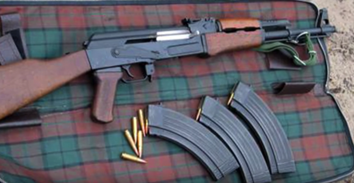 nijkerk inbraak vuurwapens ak47 m16